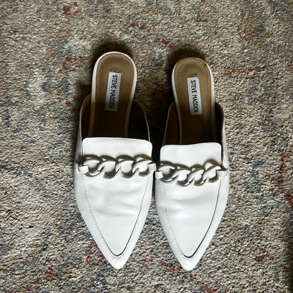 Steve Madden White Levity Mules Sleek Slip-On Design - Picture 2 of 5